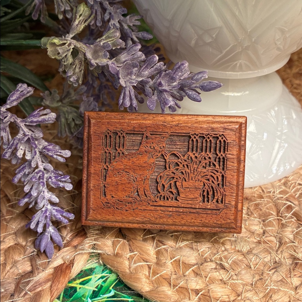 Sankyo Wooden Music Box with Cat Design, plays “Memories”